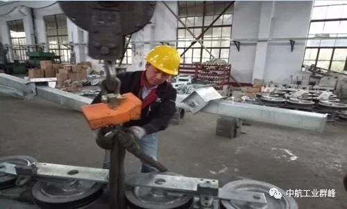 航空工业群峰索道产品发往河北涞源七山滑雪场风景区