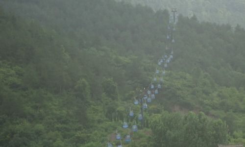 西岭雪山可以直接开车上后山吗 然后坐索道 主要是不想爬山 谢谢