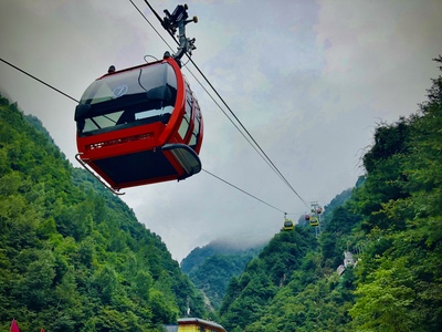 甘肃临夏大墩峡云景索道竣工--北起院建成68条脱挂索道