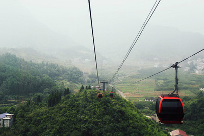 去张家界体验世界第一天门山索道_旅游_网