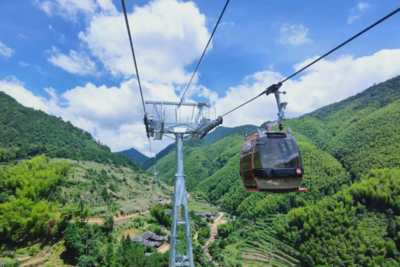 心跳加速!德化美女主播带你游石牛山:7168m长索道