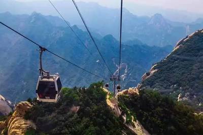 华山西峰索道：穿越山川之美，承载岁月长情